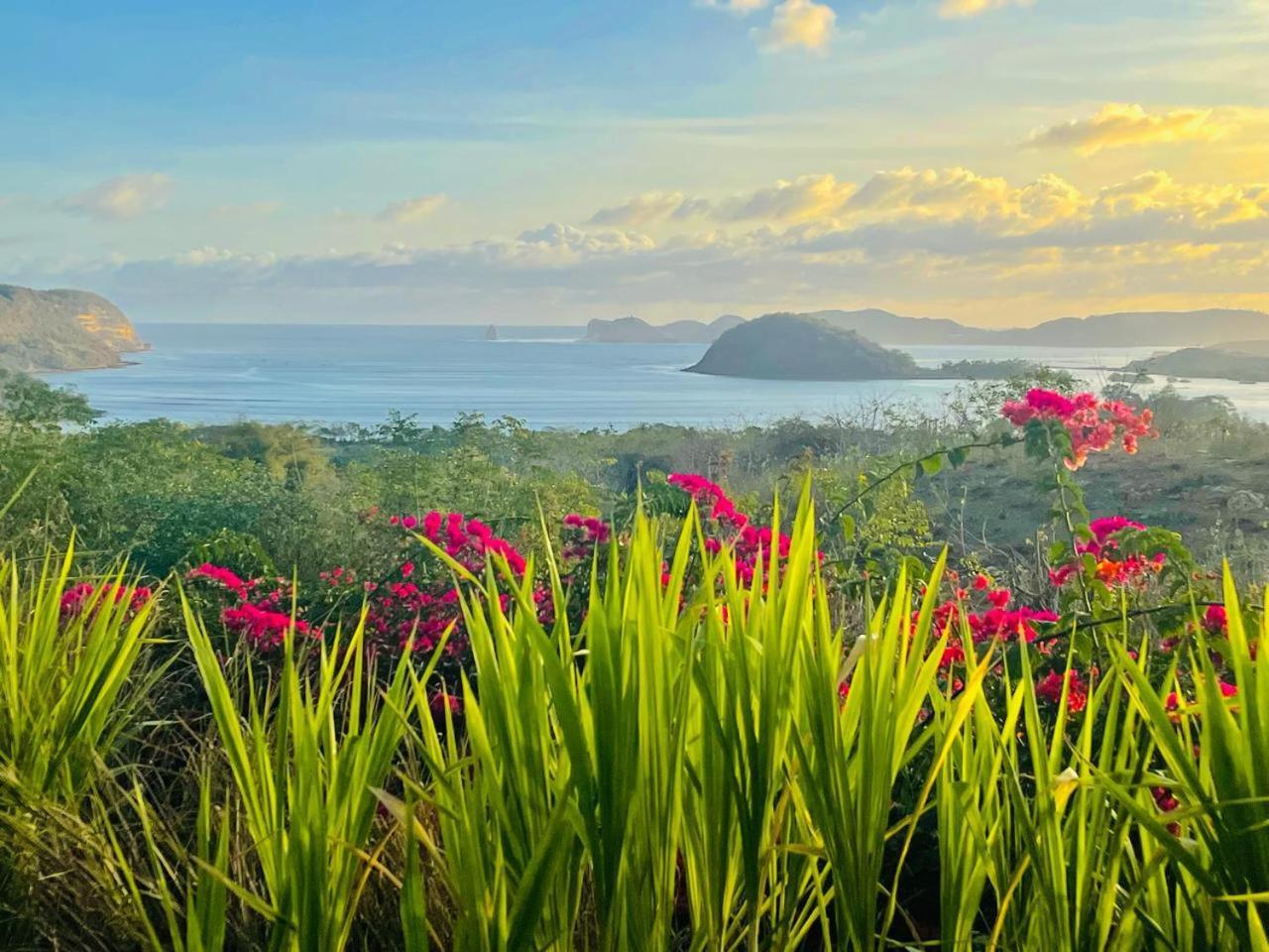 Lobster Bay Lombok Hotel Awang Exterior foto